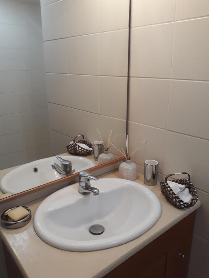 Les Pieds Dans L'Eau ! Apartment Saint-Gilles Les Bains Exterior photo